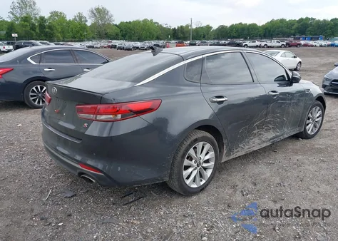 2018 Kia Optima S z USA, uszkodzony, nr VIN 5XXGT4L33JG234457